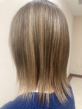 シャンプーボーイ ハイトーンカラー