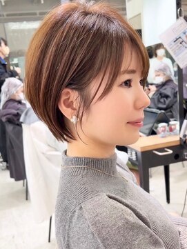 ビューブルー 亀戸錦糸町(VIEW BLUE) 美髪シアーカラーピンクブラウンショートカット切りっぱなしボブ