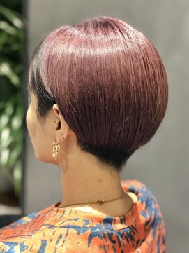 スカーレット(Scar/let) アンブレラカラー/バーガンディーレッド/ショートヘア/大人女性