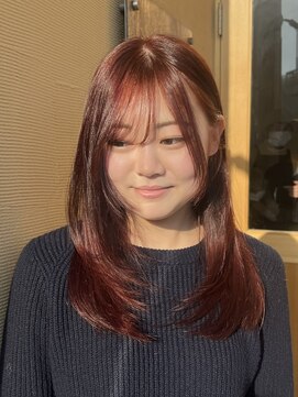 ミュー(miyuu) この春夏注目♪韓国風レイヤーカット&レッドカラー