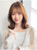 サイドバング外ハネくびれミディアム艶感小顔カットワンカール