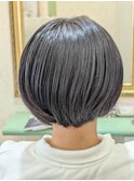 前下がりボブ