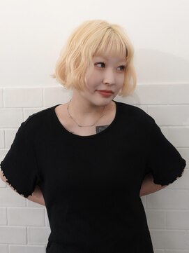 ビューズ(VIEWS) 抜きっぱなしブロンドケアブリーチボブヘア