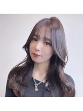 前髪・顔周り専門！黄金バランスで似合わせる小顔カット技術