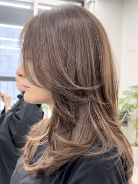 トゥエル バイ ディプティモイラ(tuelu by dipty MOILA) 透明感ベージュ＋ワンカールレイヤー