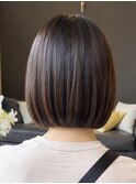 刈谷切りっぱなしボブ顎ラインアッシュブラウン白髪ぼかし40代