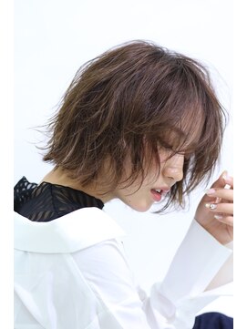 フェンテ(Fuente) ゆるふわ　柔らか小顔ショートボブ