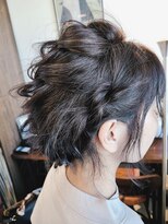 キートス ヘアーライフクリエイター(kiitos hair life creator)&nbsp;編みおろしシニョン