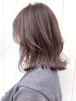 アイティーバイアルバム 下北沢店(IT by ALBUM)&nbsp;ラベンダーベージュ_アースカラーくびれヘア_ba311242