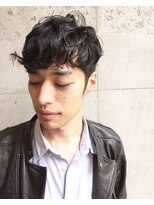 シーン(SCEN) 刈り上げパーマ