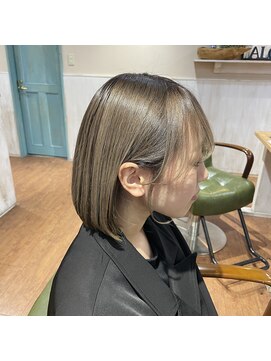 ヘア ライフ ワイレア(HAIR LIFE Wailea) MITSUI【切りっぱなしボブ×顔まわりレイヤー】