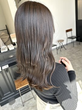 アットラップレーヴ(attrape-reve) 【attrape-reve】10代20代30代大人かわいい艶感くびれミディアム