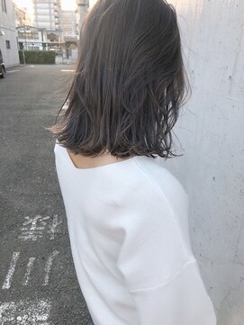 ヘアデザイン ソラ(Sola) 大人可愛いエモグレージュグラデーション×顔まわりレイヤー