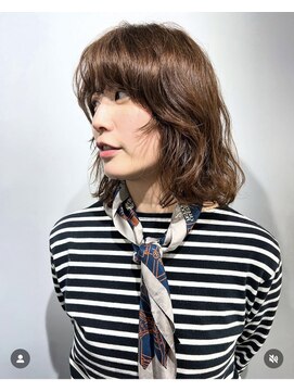 スイ チトセ(suiii chitose) マッシュレイヤー/ミディアムスタイル《千歳美容室》