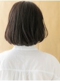暗めカラーチャコールグレーワンカール小顔ボブ311W越谷20代30代