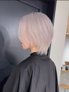 フリーク(FLEEK) ホワイトシルバー