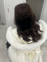 アイトーキョーエス 渋谷(AI TOKYO S)&nbsp;ねじりハーフツイン/ハーフアップ/クラゲヘア/カチモリヘア