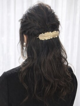 ウィロー(WILLOW) 【WILLOW京橋】ハーフアップ（中原由貴）