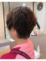 ホワイトストーン WHITE STONE クセを活かしてショートヘア