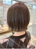 ふわっと柔らかい印象に!外ハネ×オリーブベージュ×10代20代