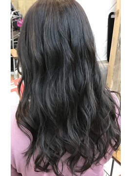 ナンバー アンフィール 渋谷(N° anfeel) ダークマットカラー！