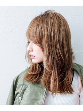 リラ バイ クオーレ(LIRA by CUORE) ナチュラルミディアム