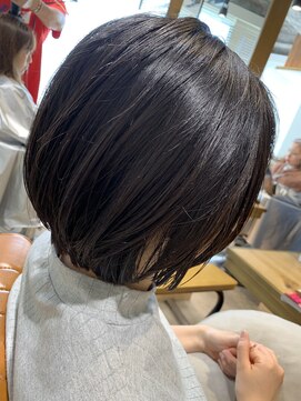 エイトタマプラ たまプラーザ店(EIGHT tamapla) 【EIGHTたまプラ】デザインカラー_切りっぱなしボブ