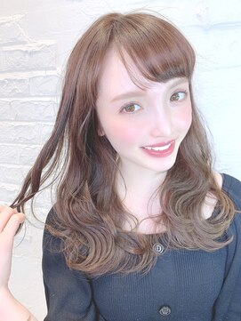 ウーロス(uros.) 暗めミルクティー