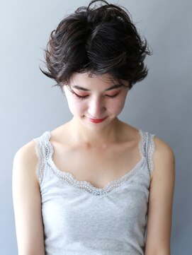 ザビー(THE B) 本八幡×黒髪×セミナチュラルショート