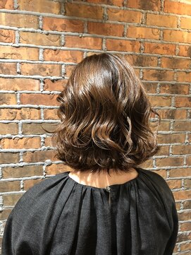 エヴリンアンドペイジ(Evelyn&paige) ミディアムボブ