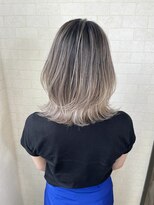 アルマヘア(Alma hair) バレイヤージュ☆ミディアムレイヤー