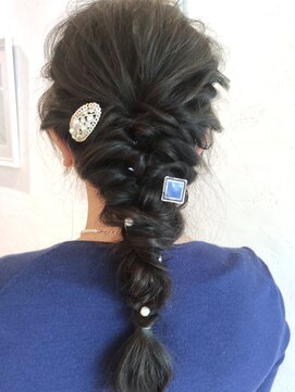 アロマ ヘアー ルーム 新宿3号店(AROMA hair room) 編みおろし大人ガーリーアレンジ20代30代40代◎/新宿/新宿三丁目