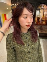 ノラギンザユー(NORA GINZA/U)&nbsp;レイヤーカット顔まわりカット透明感カラーデザインカラー赤