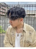 前下がりセンターパート/ツイストスパイラルパーマ/フェード