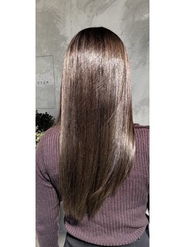 ツヤと髪 クリム(crim) 髪質改善、ヘエステカラー・白髪染め　30代、40代、50代