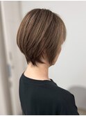 似合わせショートボブ/フェザーショート/細めハイライト