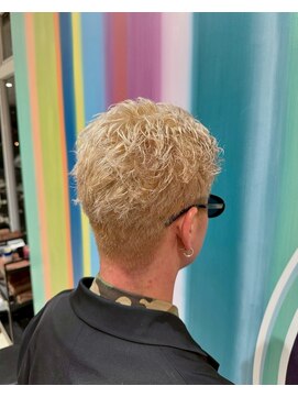 アース 土気あすみが丘店(HAIR&MAKE EARTH) ブロンドカラー