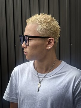 ヴェロ 福井(VeRO) 金髪ボウズ　イージーパンク/イージードリル