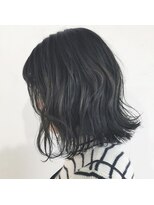 アンフィドットドゥルドゥ(AnFye.dueldo)&nbsp;【AnFye.dueldo】ミディアムボブ × ディープグレーカラー