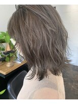 アクトゥス(AEQUITAS)&nbsp;ハイライト×グレージュ