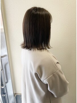 テトラ バイ ネオリーブ 横浜西口店(tetra by neolive) 切りっぱなしミディ