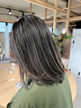 ユミリーバイルコル(umily by RuCOR.) コントラストハイライト/エアリーカール/ベビーバング/外ハネ