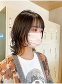 今流行りの王道ウルフカットで小顔に