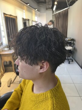 アイズ 海老名(AIZU) ツイストスパイラルパーマ　アップバング　センターパート