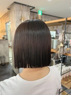 トゥーミー(to mee) ブラウンベージュ♪【新田】