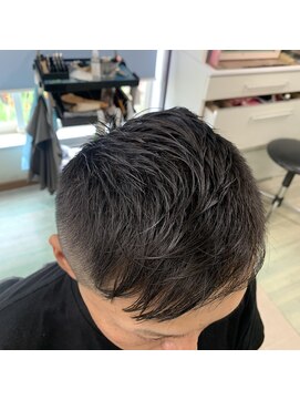 スペースシグマ 理容 美容 夏フェード