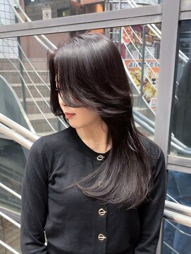 サロンドルテラ (Salon de Lutella) 韓国STYLE×ハッシュカット