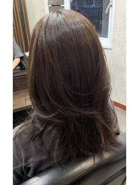 エムアンドティー(M&T) 韓国レイヤー/レイヤーカット/顔周りレイヤー/フェイスレイヤー