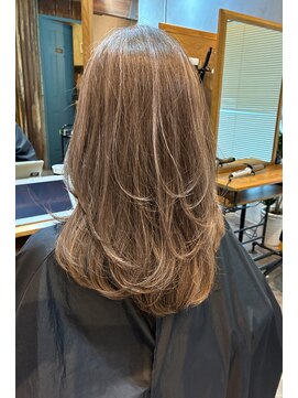 マスカリ(muscali) 【原田】白髪ぼかし　ハイライト　脱白髪染め　白髪率80%以上