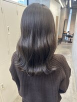 ジーナ 池袋(Zina)&nbsp;暗髪オリーブアッシュ　【池袋東口/髪質改善】